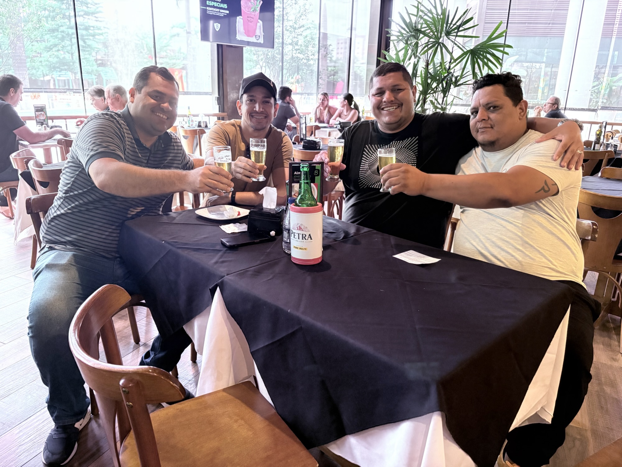 Bebedeira entre amigos terminou em ação social que entrou em sua 5ª edição em 2025.