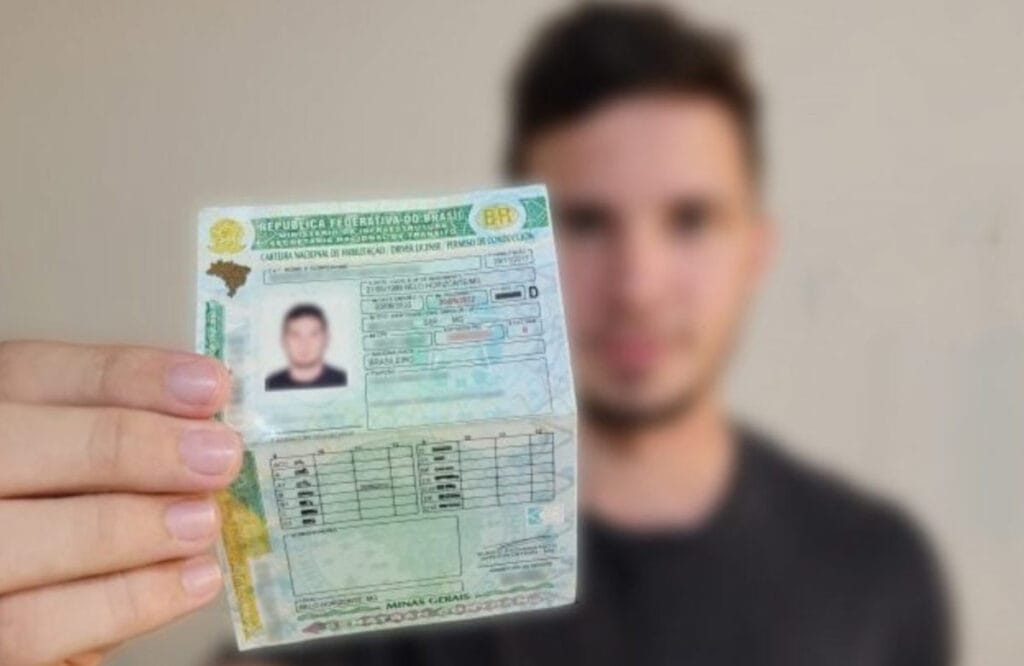 Renovação automática da CNH para bons condutores entra em vigor nesta terça; saiba como funciona