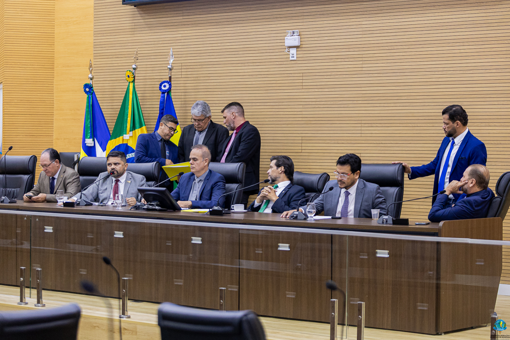 Assembleia Legislativa aprova PEC que autoriza acúmulo de cargos para militares em Rondônia